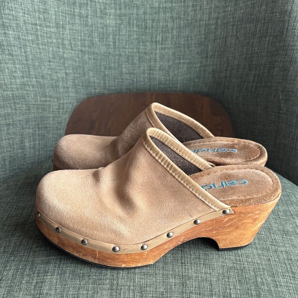 Candie's Y2K platform studded wooden heel Beige tan Suede Mules Heel Women 8 GUC - Picture 6 of 11